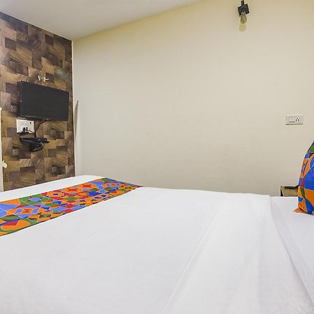 Fabhotel Rj 18 Beach Resort - Nr Baga Beach Esterno foto