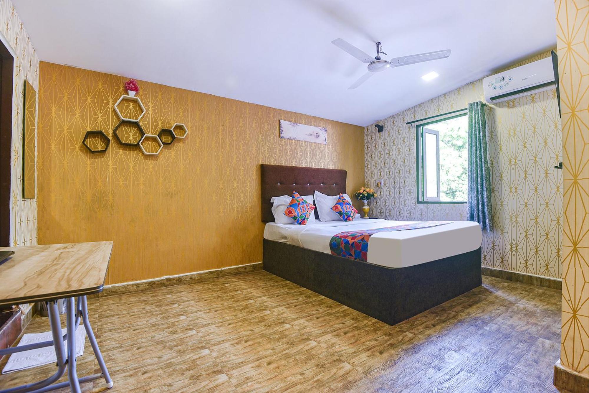 Fabhotel Rj 18 Beach Resort - Nr Baga Beach Esterno foto