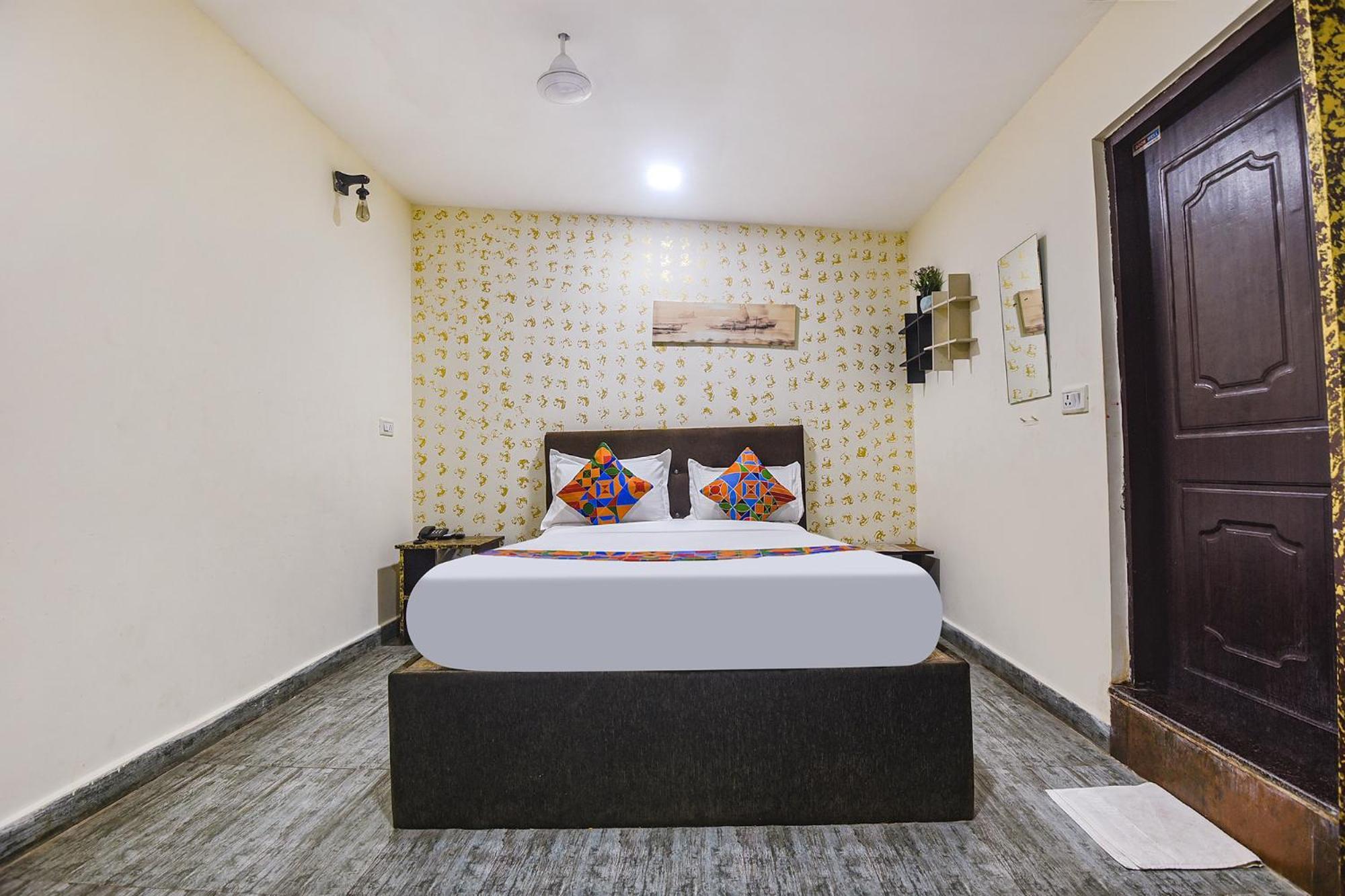 Fabhotel Rj 18 Beach Resort - Nr Baga Beach Esterno foto