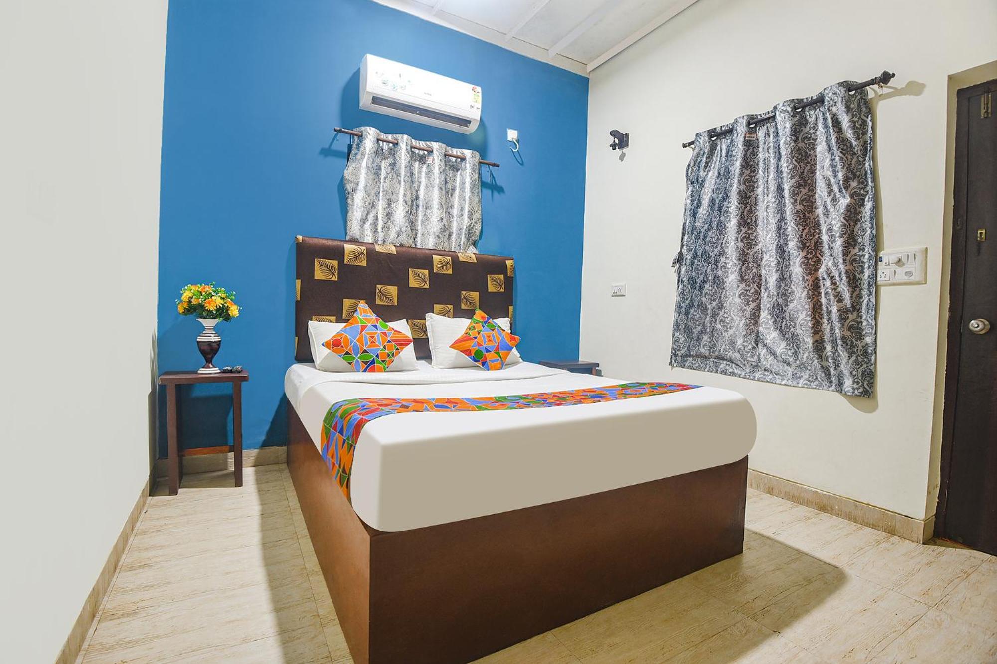 Fabhotel Rj 18 Beach Resort - Nr Baga Beach Esterno foto