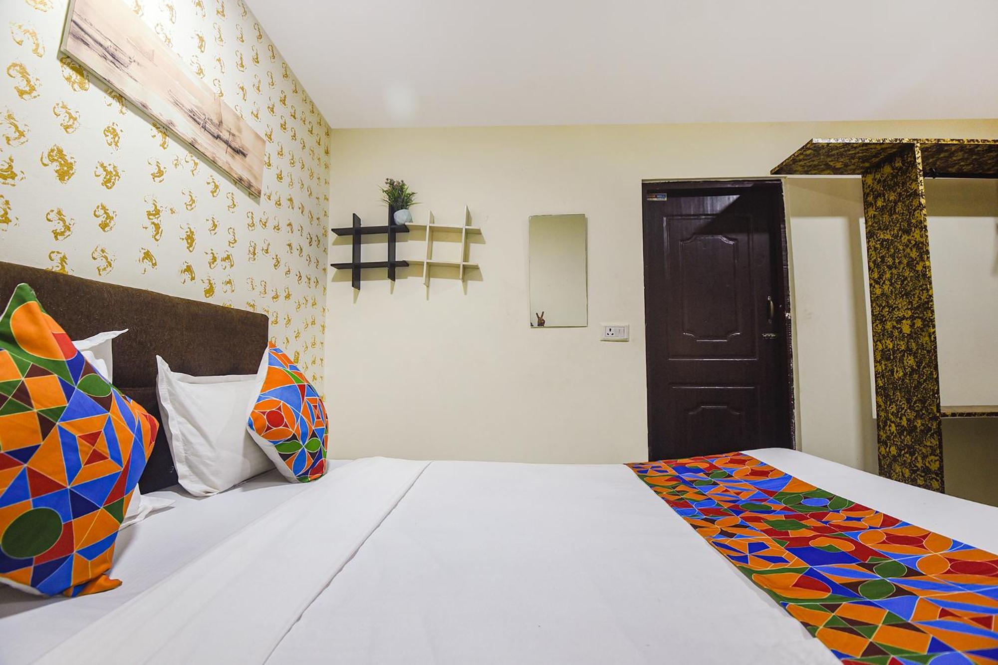 Fabhotel Rj 18 Beach Resort - Nr Baga Beach Esterno foto