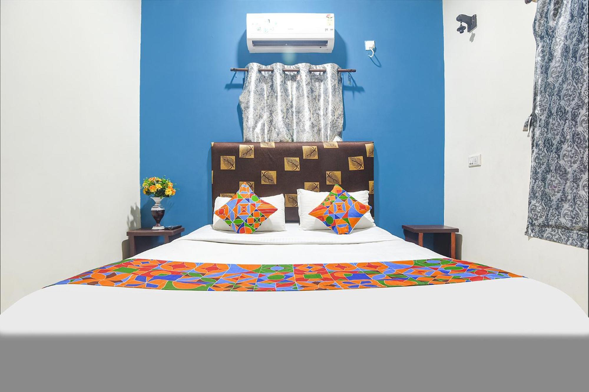 Fabhotel Rj 18 Beach Resort - Nr Baga Beach Esterno foto